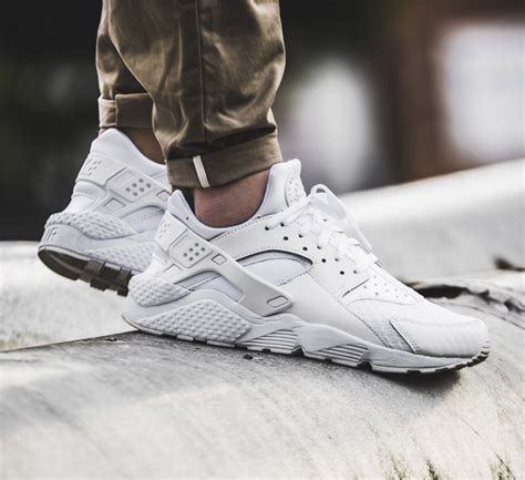 white nike huaraches used.